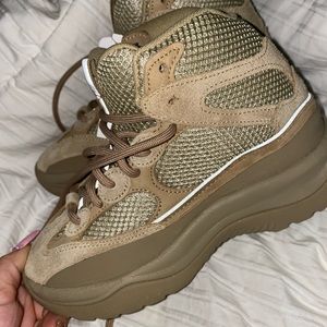 Brand new desert rock Yeezy boots
